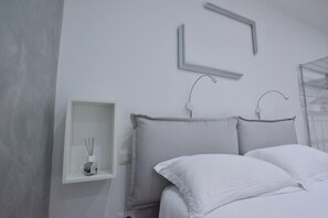 1 bedroom, iron/ironing board, WiFi, bed sheets - Rome Deluxe apt near Metro- Vatican Museum (Roma)