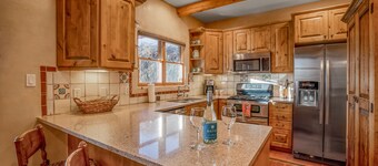 Casita Del Norte ~ Private Adobe Home ~ Plaza/Museums/5-Star Dining/Pickle Ball