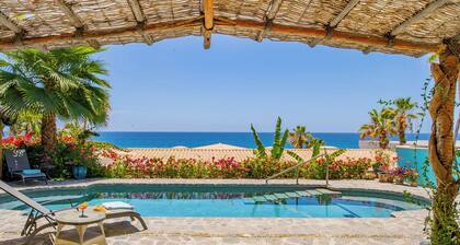 Casa Jazmin: Ocean View and short walk to the beach. Promotions available.