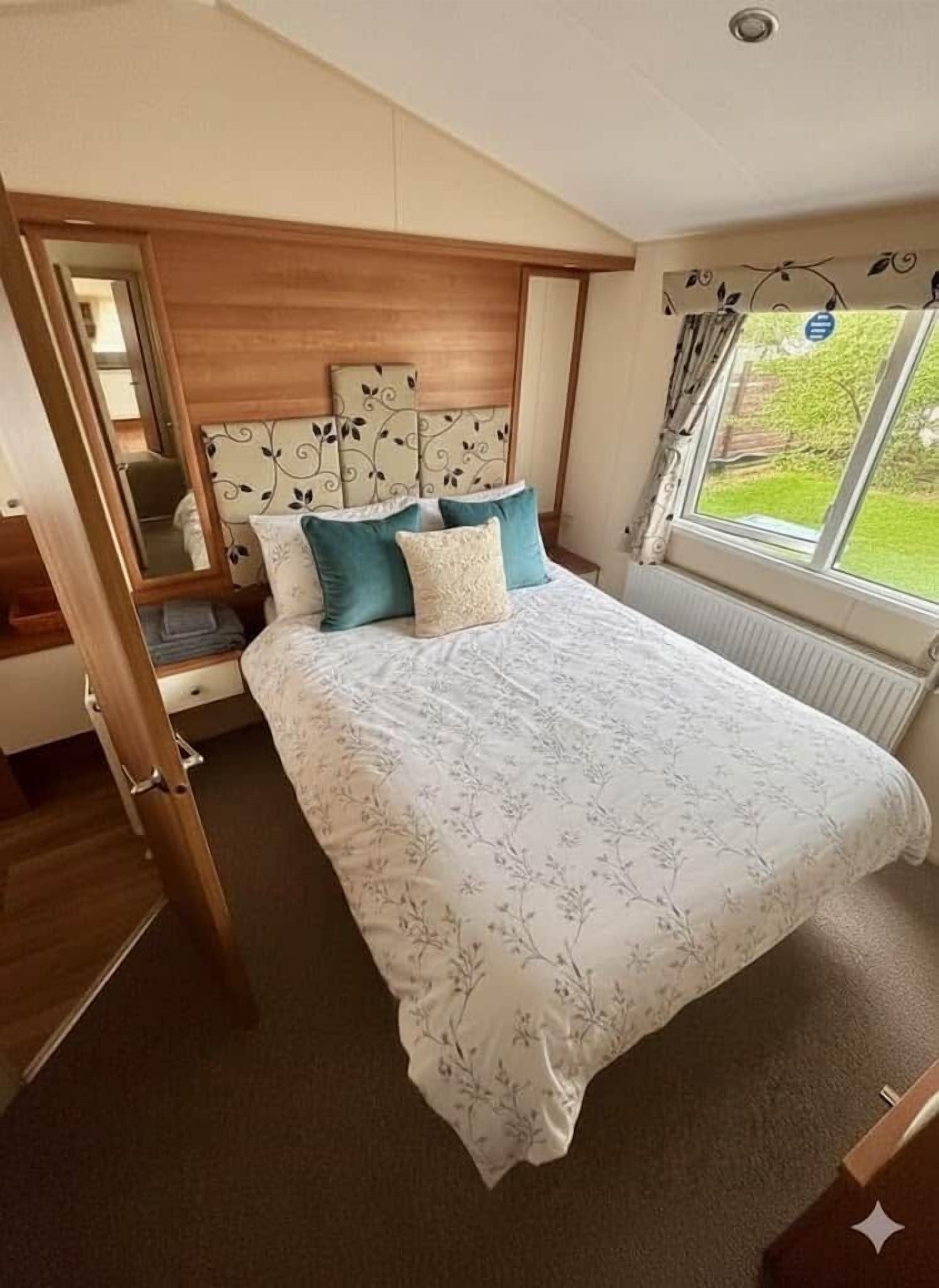 2 soverom, strykejern/-brett, wi-fi og sengetøy