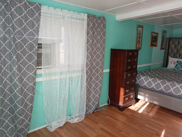 1 多间卧室、熨斗/熨衣板、WiFi