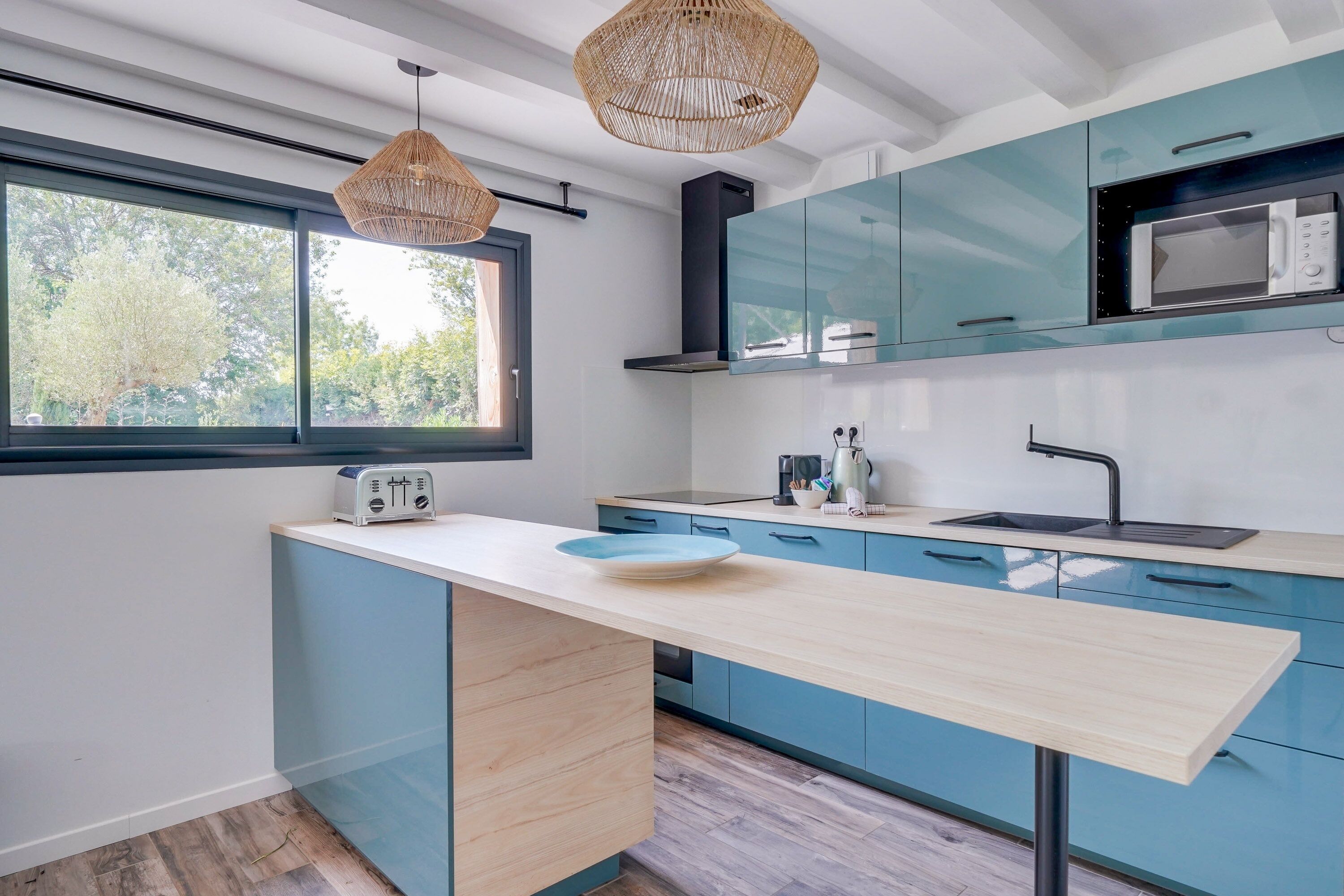 Réfrigérateur, micro-ondes, four, lave-vaisselle