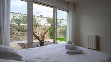 2 chambres, fer et planche Ă  repasser, Wi-Fi gratuit, draps fournis