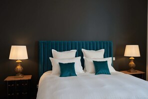5 habitaciones, escritorio, tabla de planchar con plancha y wifi gratis