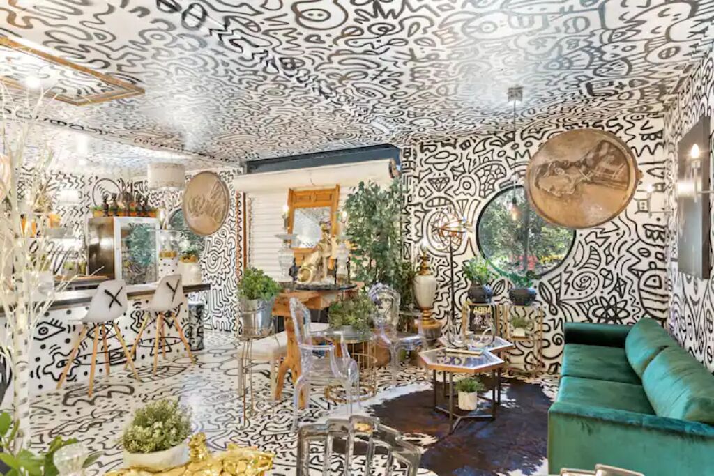 Epic Doodle Studio Near Hollywood