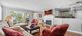 The Haven - Lake Norman Vacation Rental - Lake views w/ upscale accommodations
