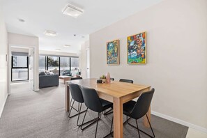 Dining - Chic Inner City Convenience, with Secure Parking (South Melbourne)