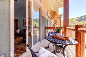Outdoor dining - Westgate | Luxury Ski-In/Ski-Out Villa Steps from Canyons Village Gondola | A Nestique Property (Park City)