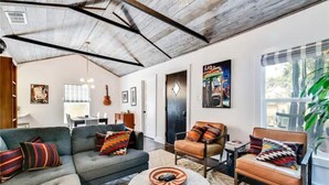 Living area - Buddy's East Austin Oasis + Sparkling Pool! (Austin)