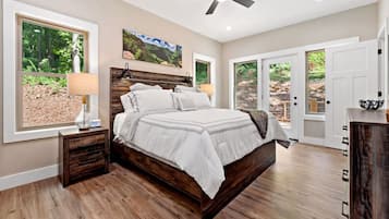 3 多间卧室、办公桌、熨斗/熨衣板、旅行婴儿床