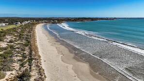 On the beach - LONGUSTINE -  WIFI -  NO PETS (Robe)