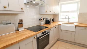 Fridge, dishwasher, electric kettle, toaster