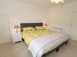 2 bedrooms, individually decorated, individually furnished, free WiFi - The Old Store, 2 Alpine Terrace (Richmond)