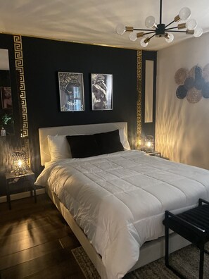 2 多间卧室��、熨斗/熨衣板、免费 WiFi、床单