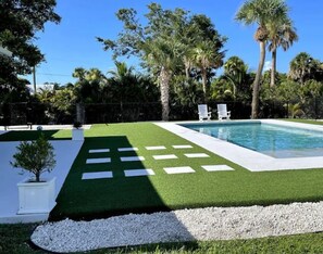 Outdoor pool, a heated pool