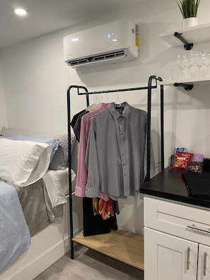 1 quarto, Wi-Fi de cortesia, roupa de cama