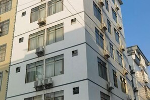 Exterior - Lijing Business Hotel (Bama)