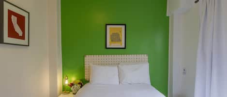 1 bedroom, in-room safe, iron/ironing board, WiFi (free)