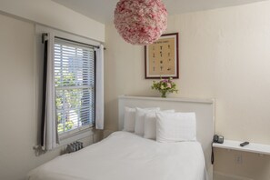 1 chambre, fer et planche à repasser, Wi-Fi gratuit, draps fournis