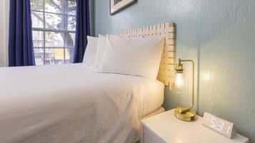 1 habitación, tabla de planchar con plancha, wifi gratis y ropa de cama