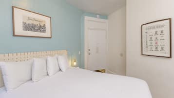 1 bedroom, in-room safe, iron/ironing board, WiFi (free)
