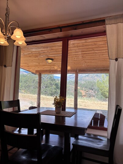 Kaweah Riverside Retreat