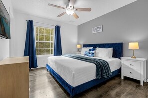 3 bedrooms, iron/ironing board, WiFi, bed sheets