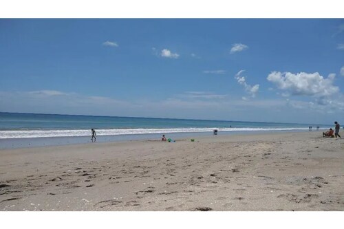 Adorable 1 bedroom apt. close to the intracoastal