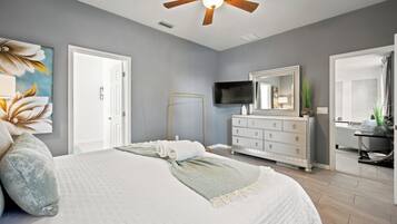 3 bedrooms, desk, iron/ironing board, travel cot
