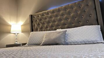 3 Schlafzimmer, Schreibtisch, Bügeleisen/Bügelbrett, Reisekinderbett