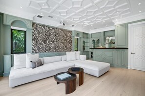Interior - WATERFRONT MANSION (Fort Lauderdale)
