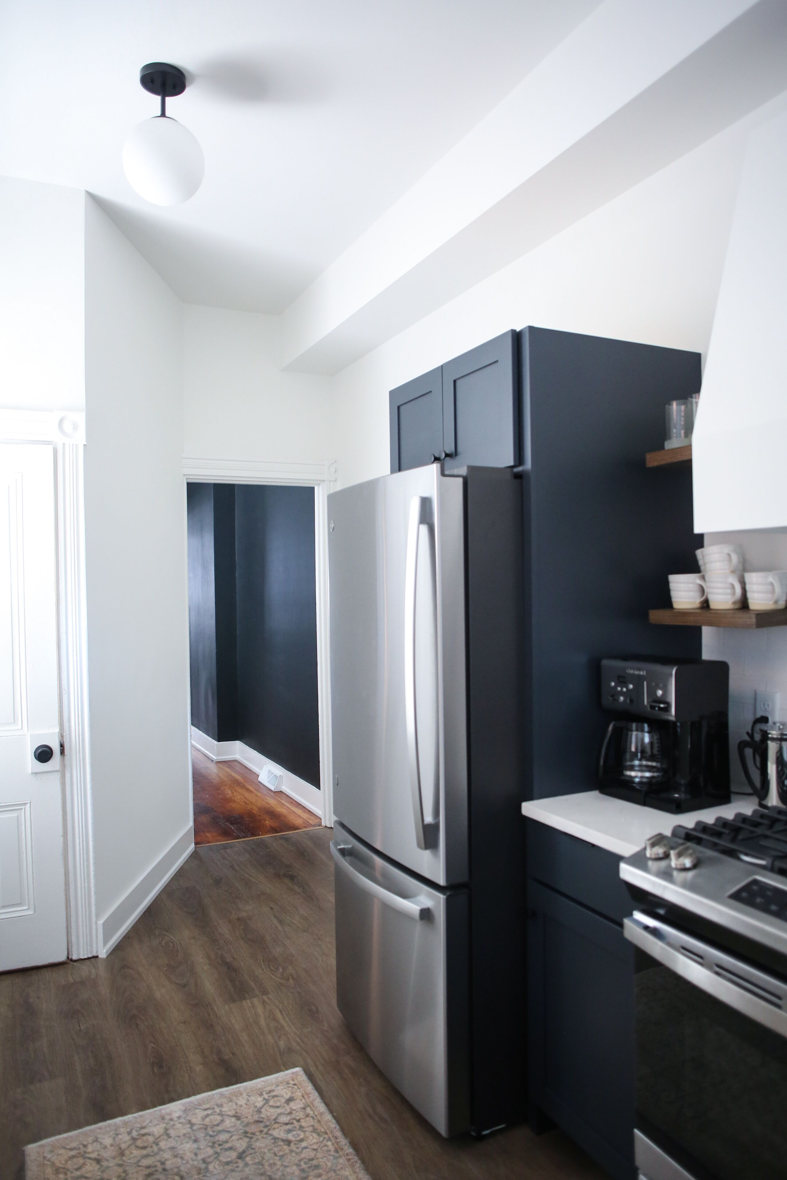 Frigorífic, microones, forn i placa de cuina 