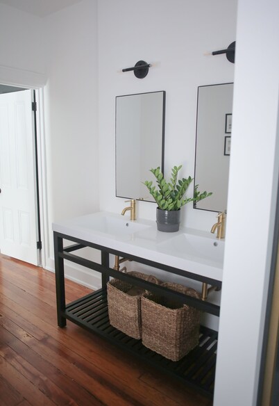 Brand New 4bd, 2ba Lancaster Center City Townhome