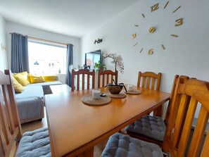 Dining - Casa Francisco - swimming pool - WiFi - (Antigua)