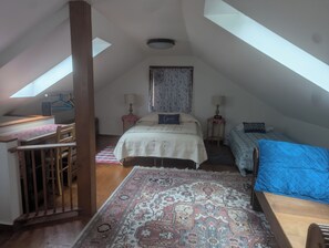 2 slaapkamers, een strijkplank/strijkijzer, wifi, beddengoed