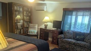 2 slaapkamers, een strijkplank/strijkijzer, wifi, beddengoed