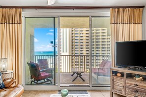 Smart TV - Amazing Sunset Veiws! 2 Same Floor Parking Spaces! (Panama City Beach)