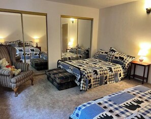 2 bedrooms, desk, iron/ironing board, free WiFi