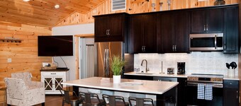 Luxury cabin with mountain views