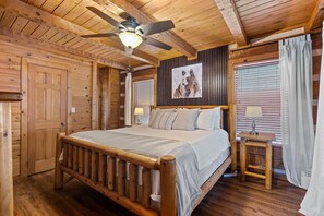 4 habitaciones, escritorio y tabla de planchar con plancha 