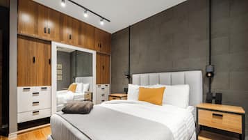Deluxe Apartment | In-room safe, blackout drapes, iron/ironing board, cribs (surcharge)