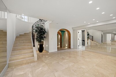 Impeccable Italian Villa