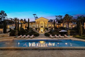 Outdoor pool, a heated pool - Impeccable Italian Villa (Santa Barbara)