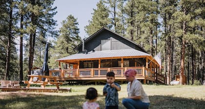 Cabin In The Pines - Walk to Sargents Wildlife Area