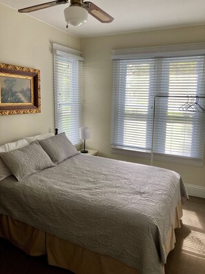 5 bedrooms, WiFi, bed sheets