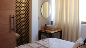 Suite Jazmín con desayuno | เครื่องนอนระดับพรีเมียม, โต๊ะทำงาน, พื้นที่ทำงานแบบใช้แล็ปท็อป