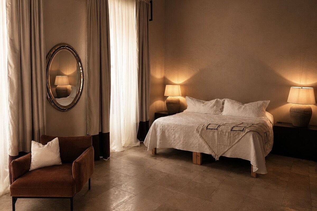 Premium bedding, desk, laptop workspace, iron/ironing board (on request)