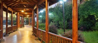 Shanjingcheng Holiday Hotel