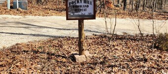 Private scenic Ozark Mountain retreat near beautiful Current River; sleeps 1-10!