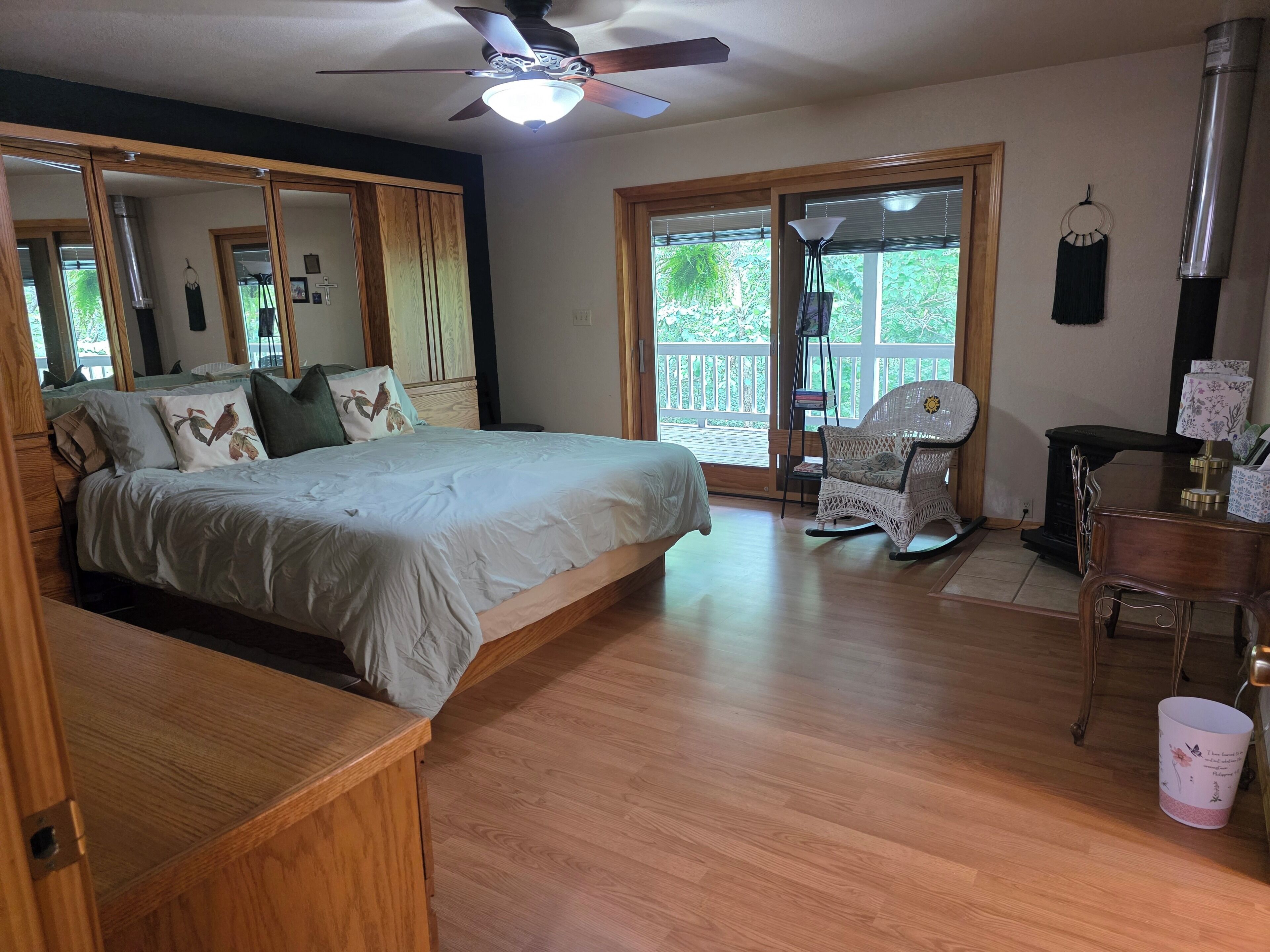 5 chambres, fer et planche à repasser, Wi-Fi gratuit, draps fournis